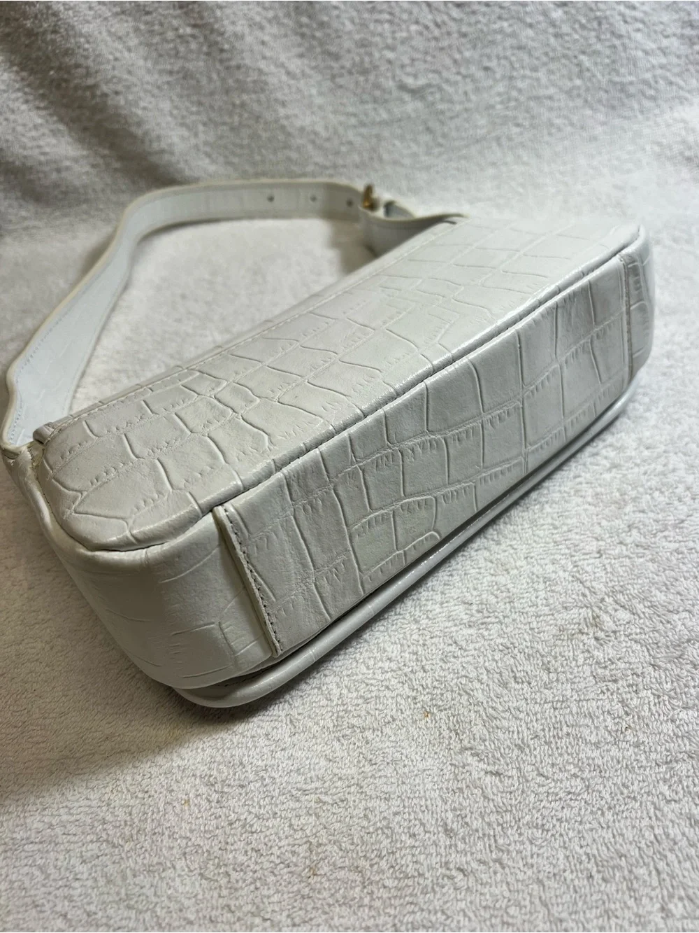 Karl Lagerfeld White Leather Croc-Embossed Shoulder Bag Purse